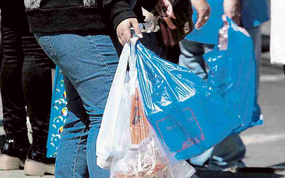 Es hora de reducir el consumo de bolsas plásticas