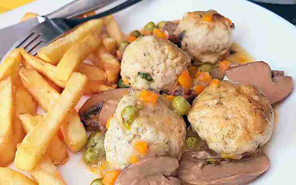 Gastronomía, Albóndigas de pollo con verduras