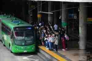 En el intercambiador de Megabús en Cuba hubo muchas personas utilizando este sistema de transporte, pero no hubo enormes filas ni mayores traumatismos.