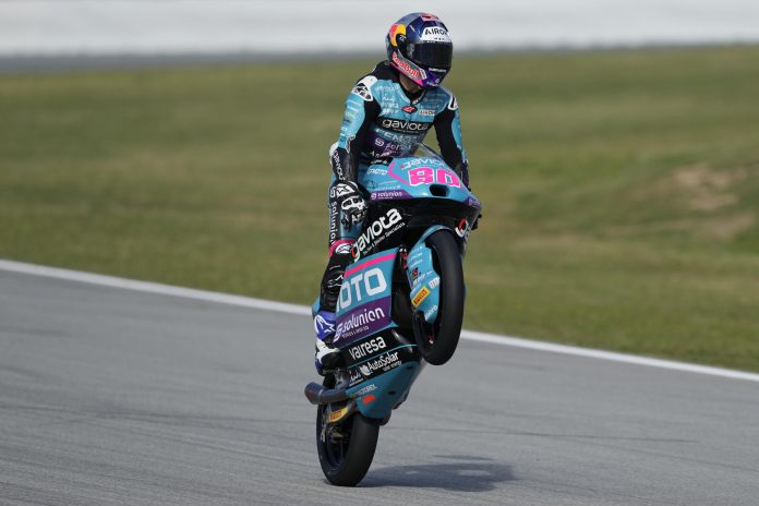 David Alonso arrasa con récord absoluto en la clasificación para el Gran Premio de Cataluña de Moto3