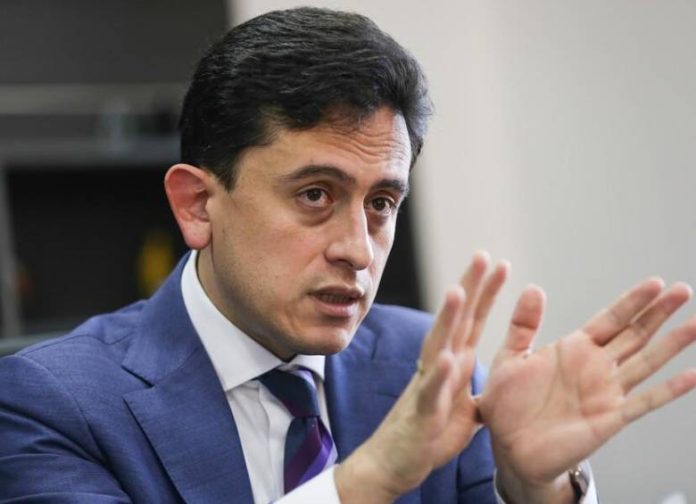Luis Carlos Reyes es nombrado como nuevo Ministro de Comercio