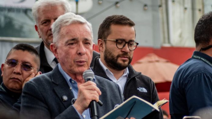 Álvaro Uribe anuncia que renuncia a la prescripción de su caso: “No puedo declinar el camino de la verdad”